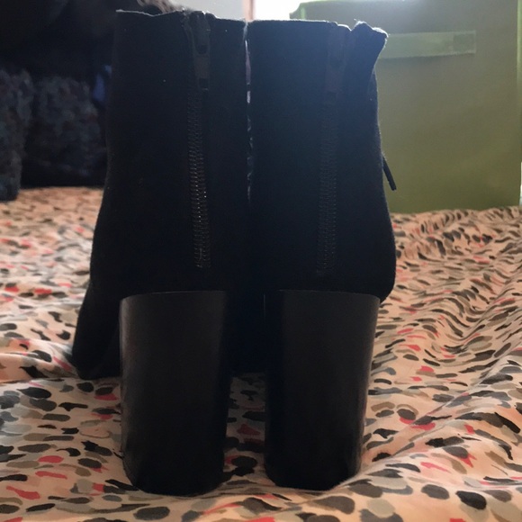 🌻 Black Open Toed Lace Up Heels - Picture 4 of 4